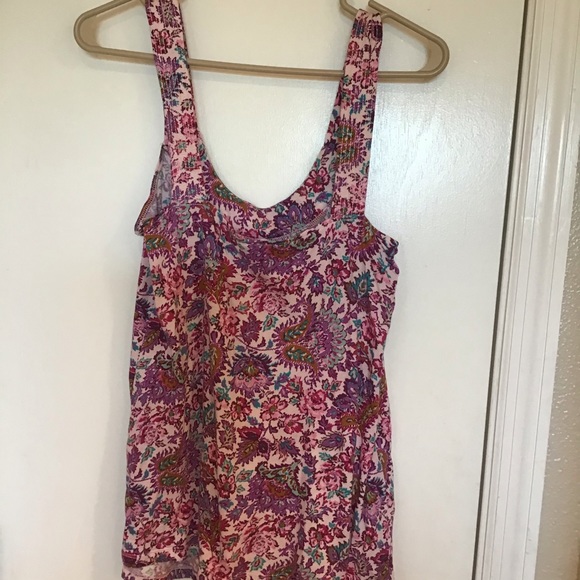 NWT EXPRESS FLORAL EMBELLISHED TANK - Picture 3 of 3
